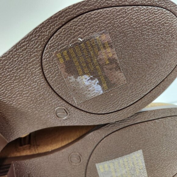 Avon Cushion Walk Low Rider Bootie Brown Size 7/38 NEW - Picture 8 of 9